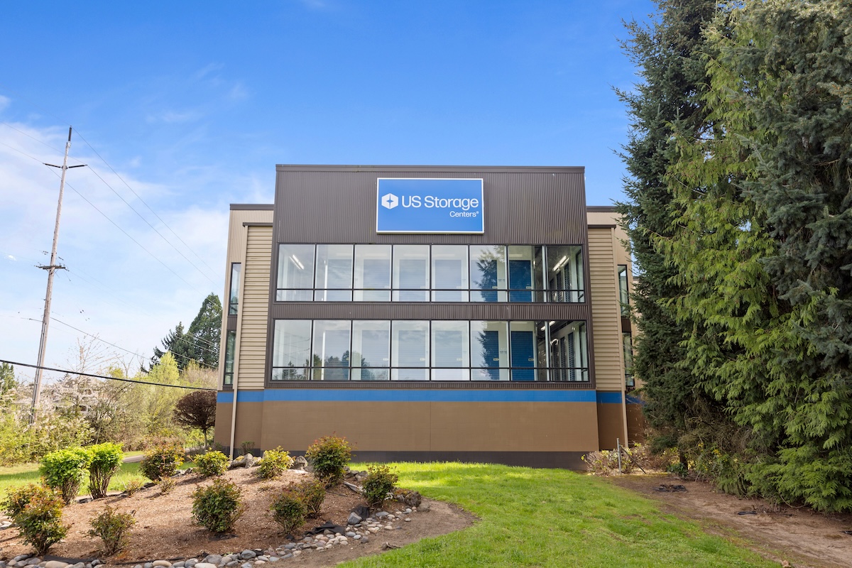 vancouver wa self storage facility exterior building