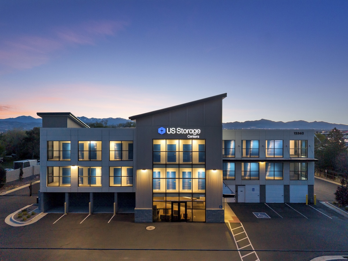 self storage facility draper ut 700 east exterior 