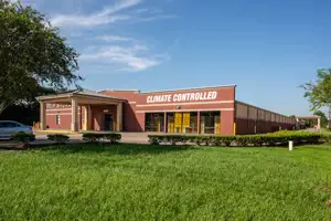 self storage facility missouri city tx farm to market exterior