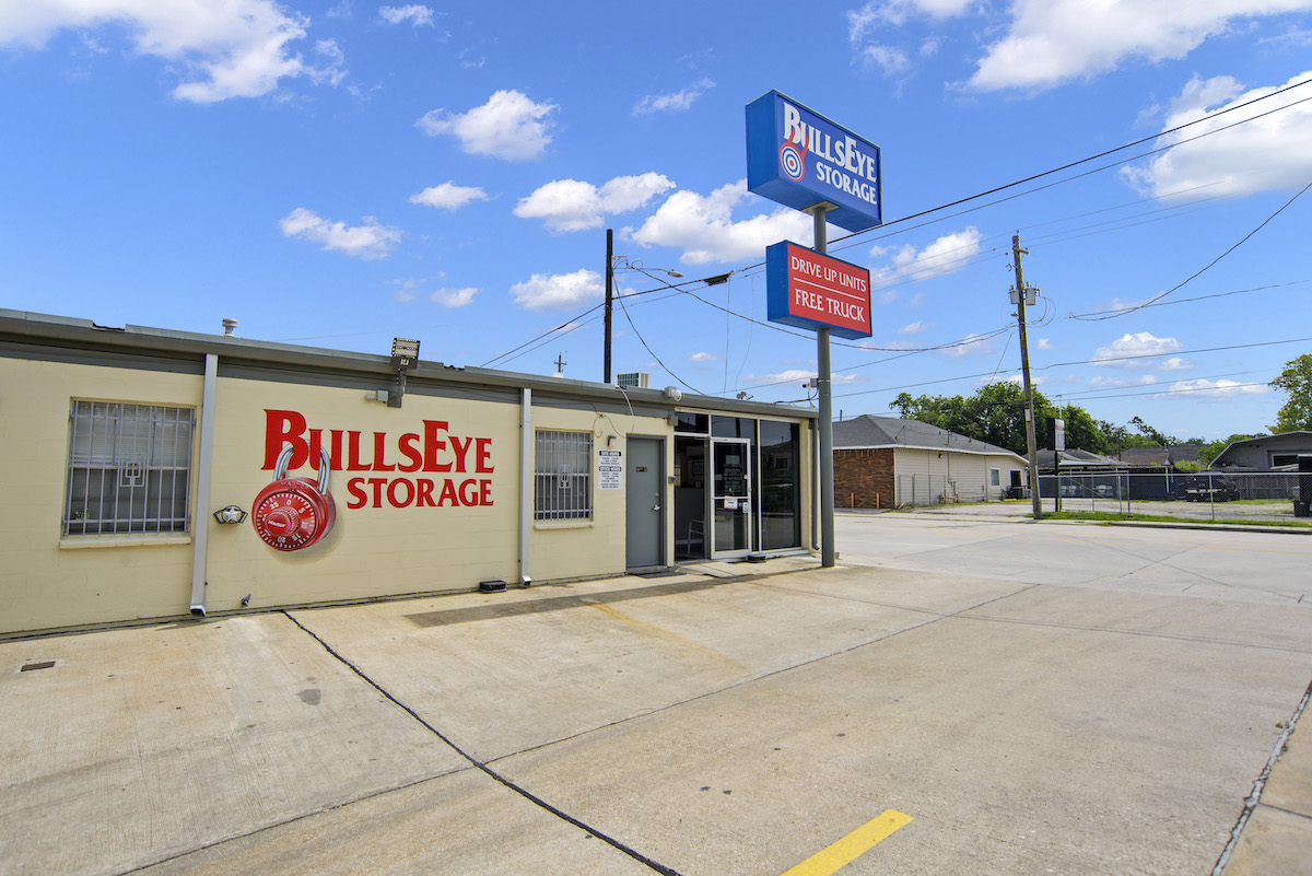 bullseye storage airline dr exterior office 