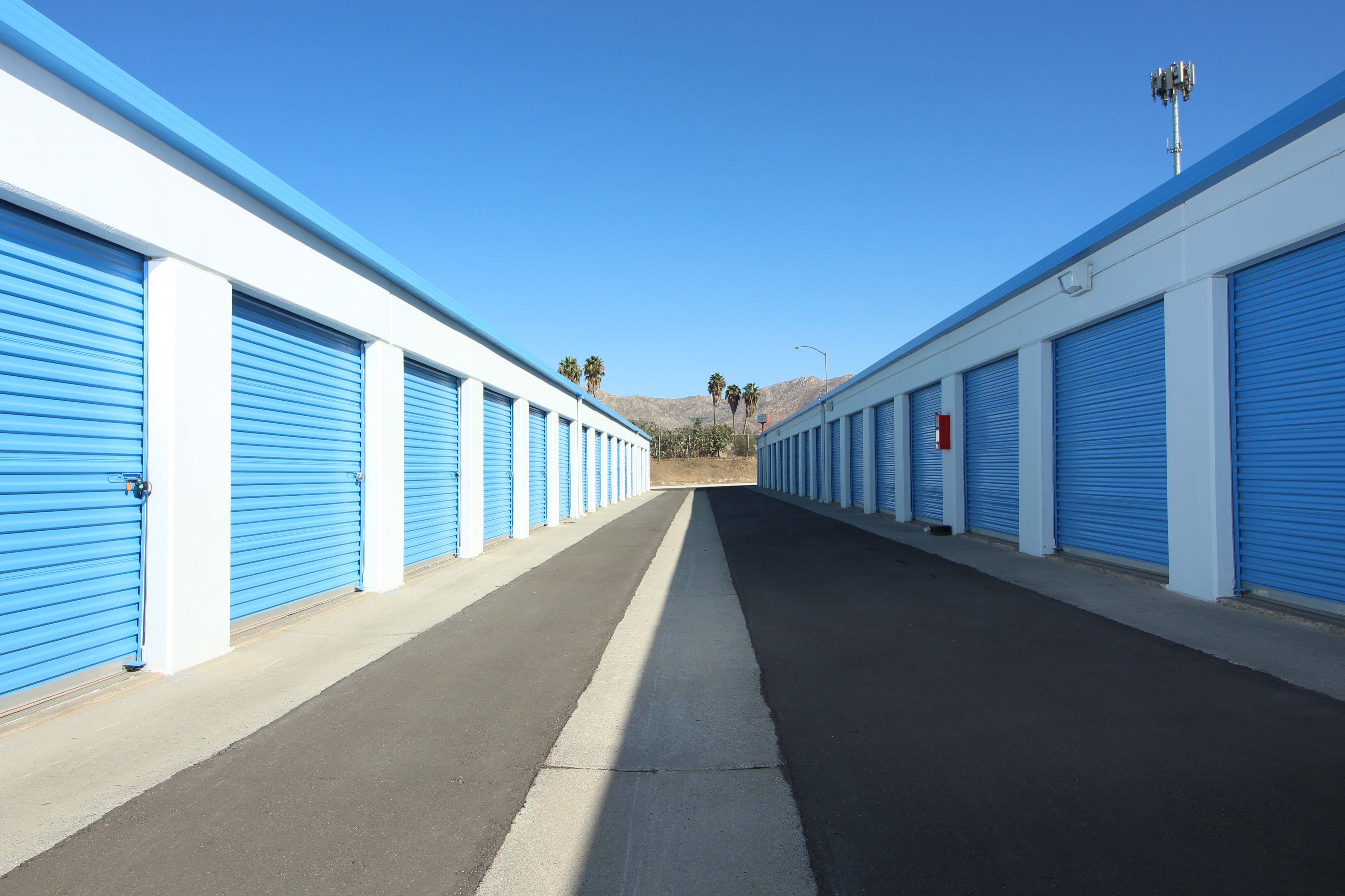 self storage facility riverside CA trade center drive up units
