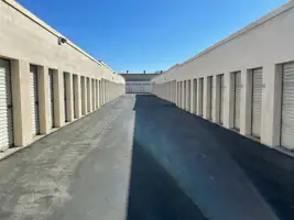 Self storage facility Santa Fe Springs CA Florence Ave smaller drive-ups