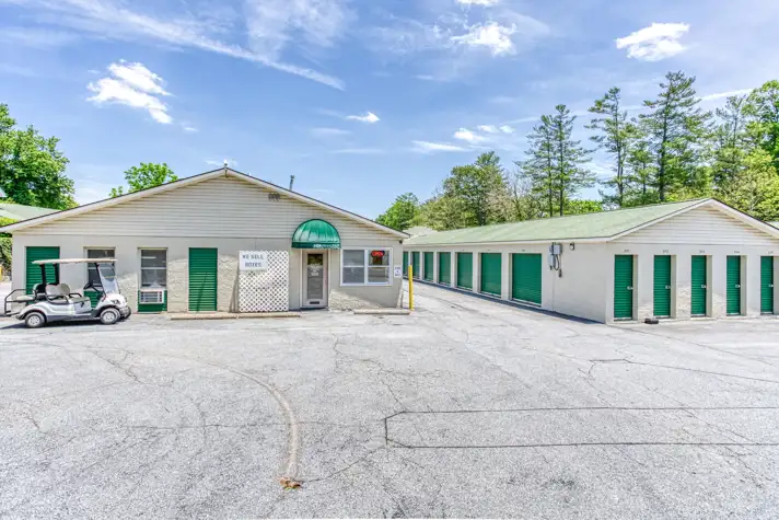 Hendersonville SafeNest Storage Facility