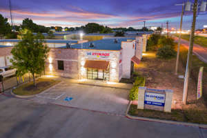self storage facility tx lancaster i-35 exterior front office