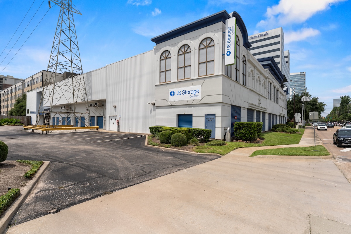 self storage facility houston texas san felipe st exterior building