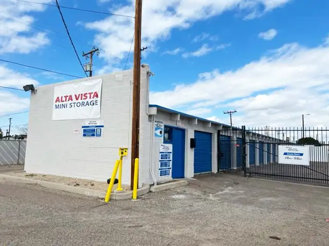 self storage facility phoenix az w northern exterior office