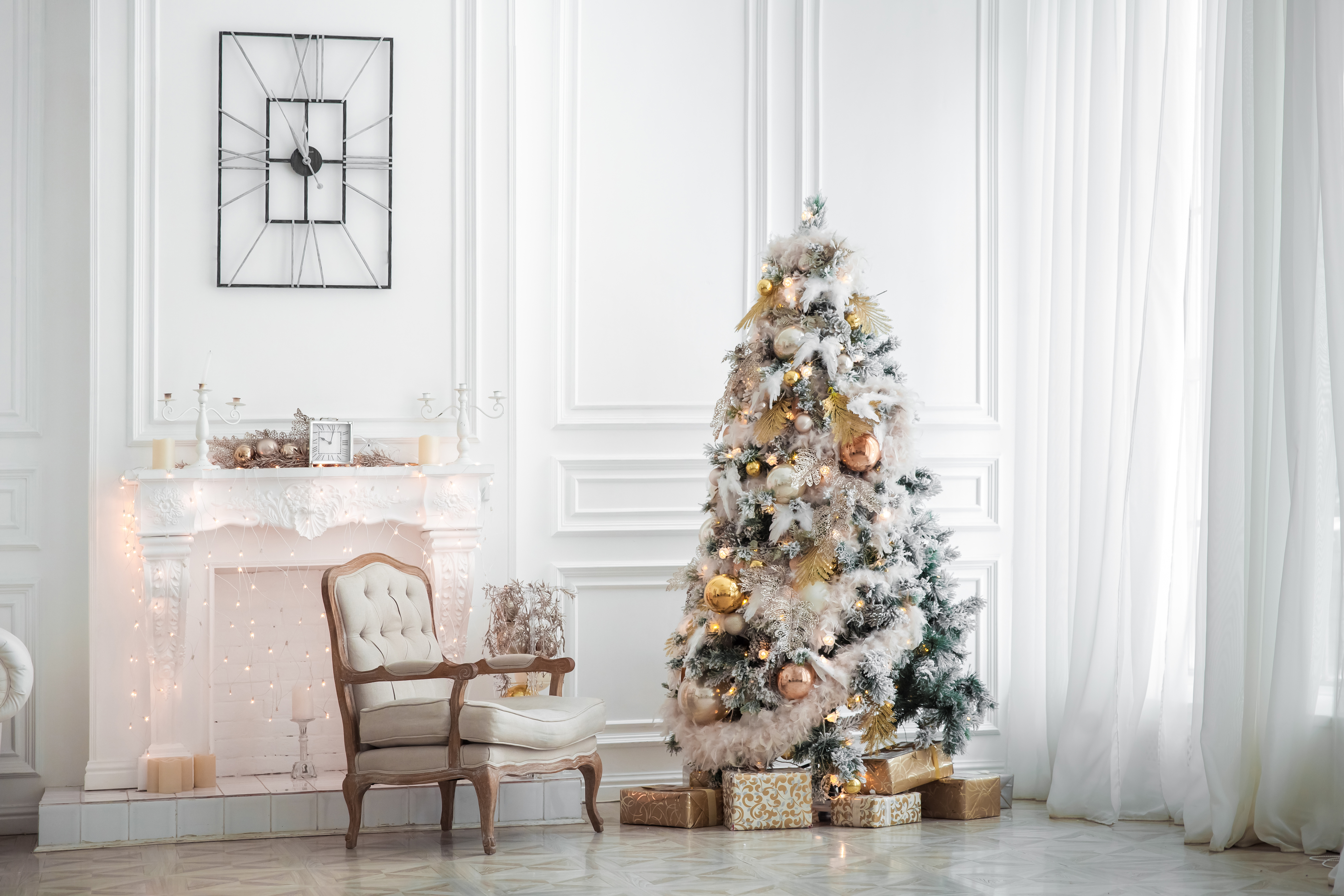 The Right Way To Take Down Holiday Decorations Seasonal Home Tips