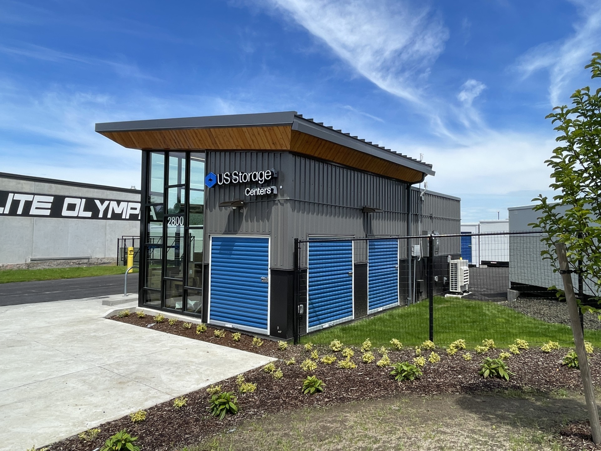 tumwater wa self storage facility front entrance