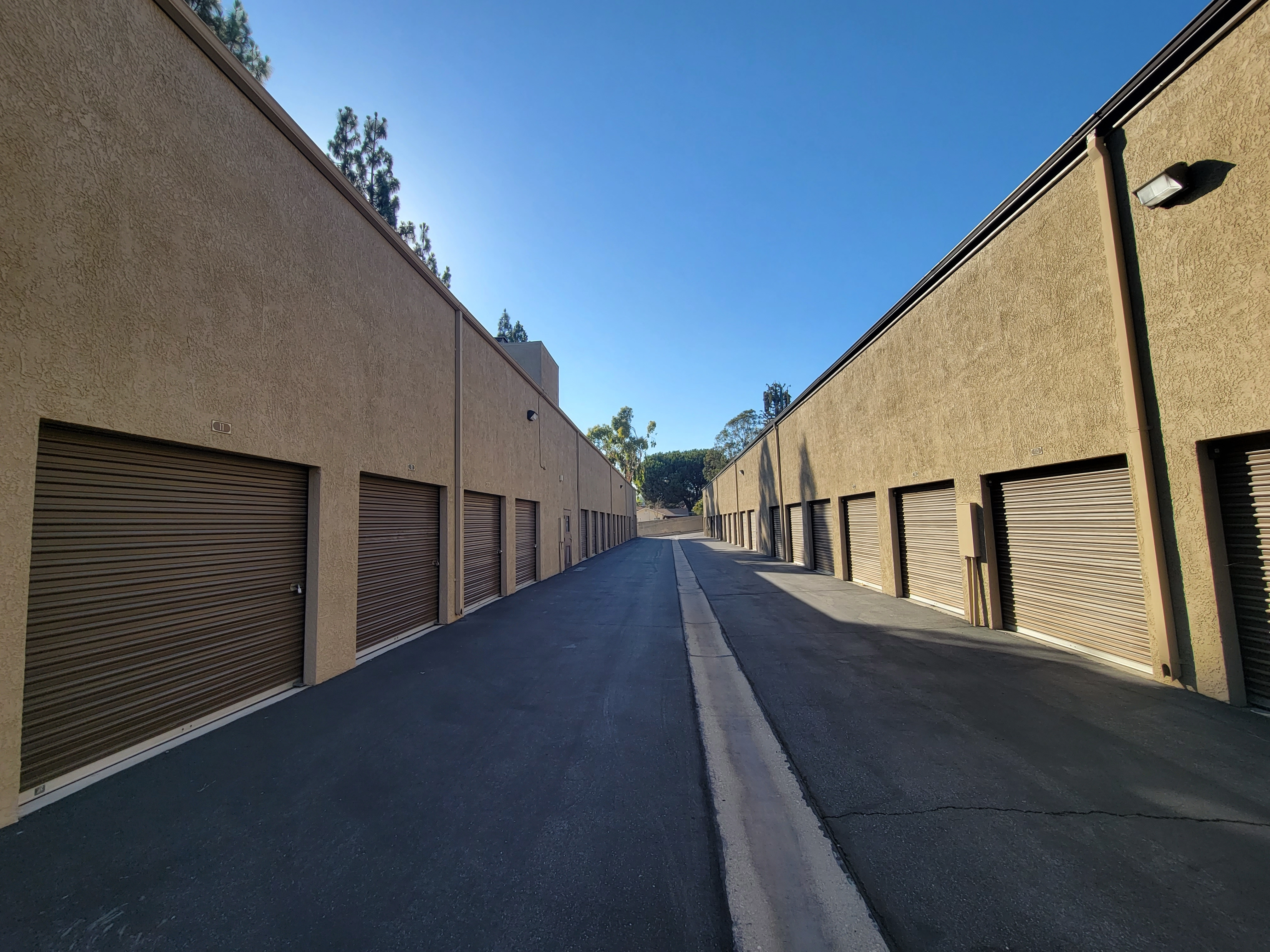 self storage facility la crescenta ca cloud exterior units