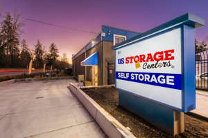 self storage facility salem or river rd exterior
