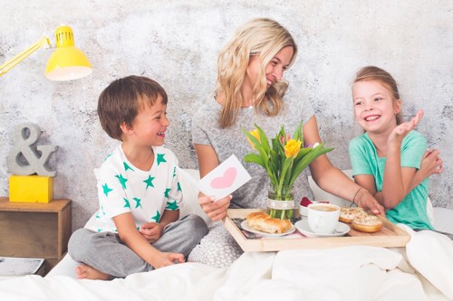 mothers day breakfast in bed