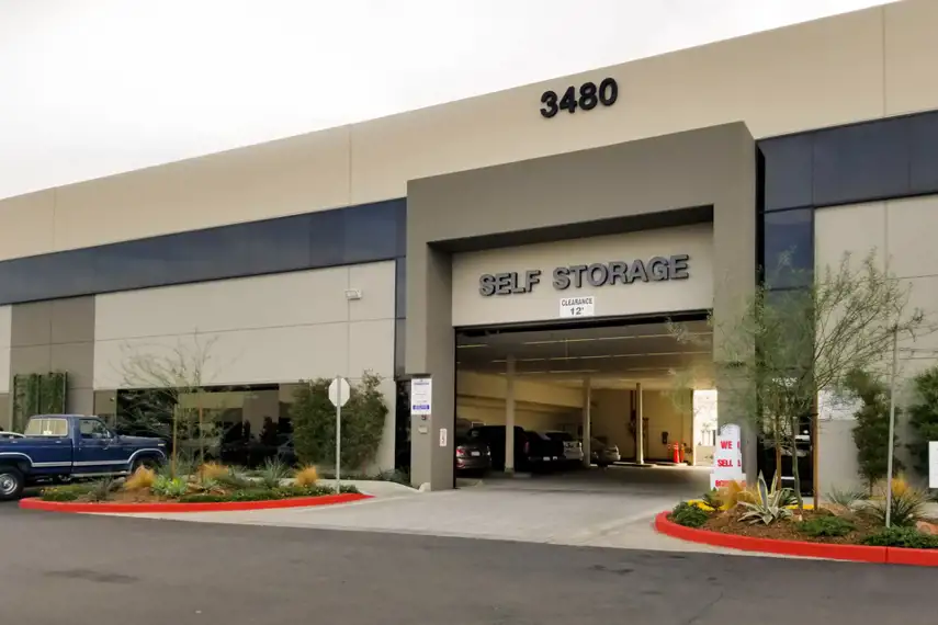 Self Storage Facility in Santa Ana, CA exterior