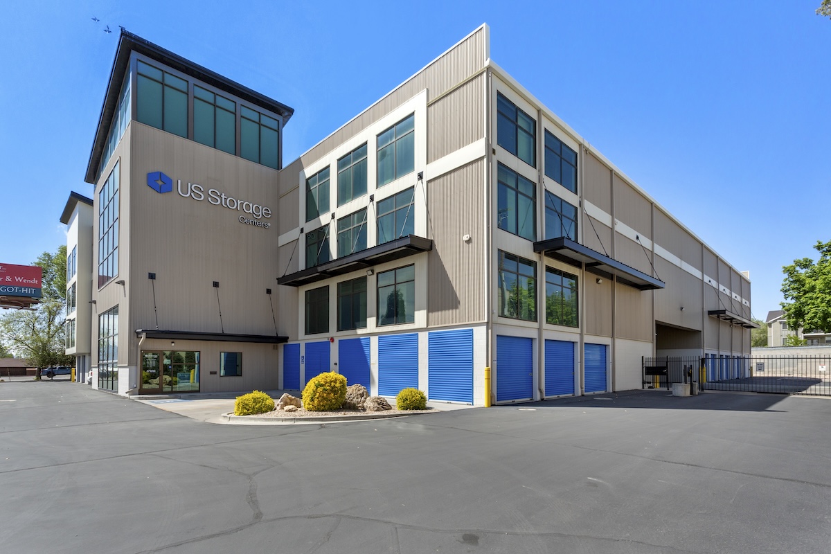 self storage facility millcreek ut 1053 e 3300 s exterior building