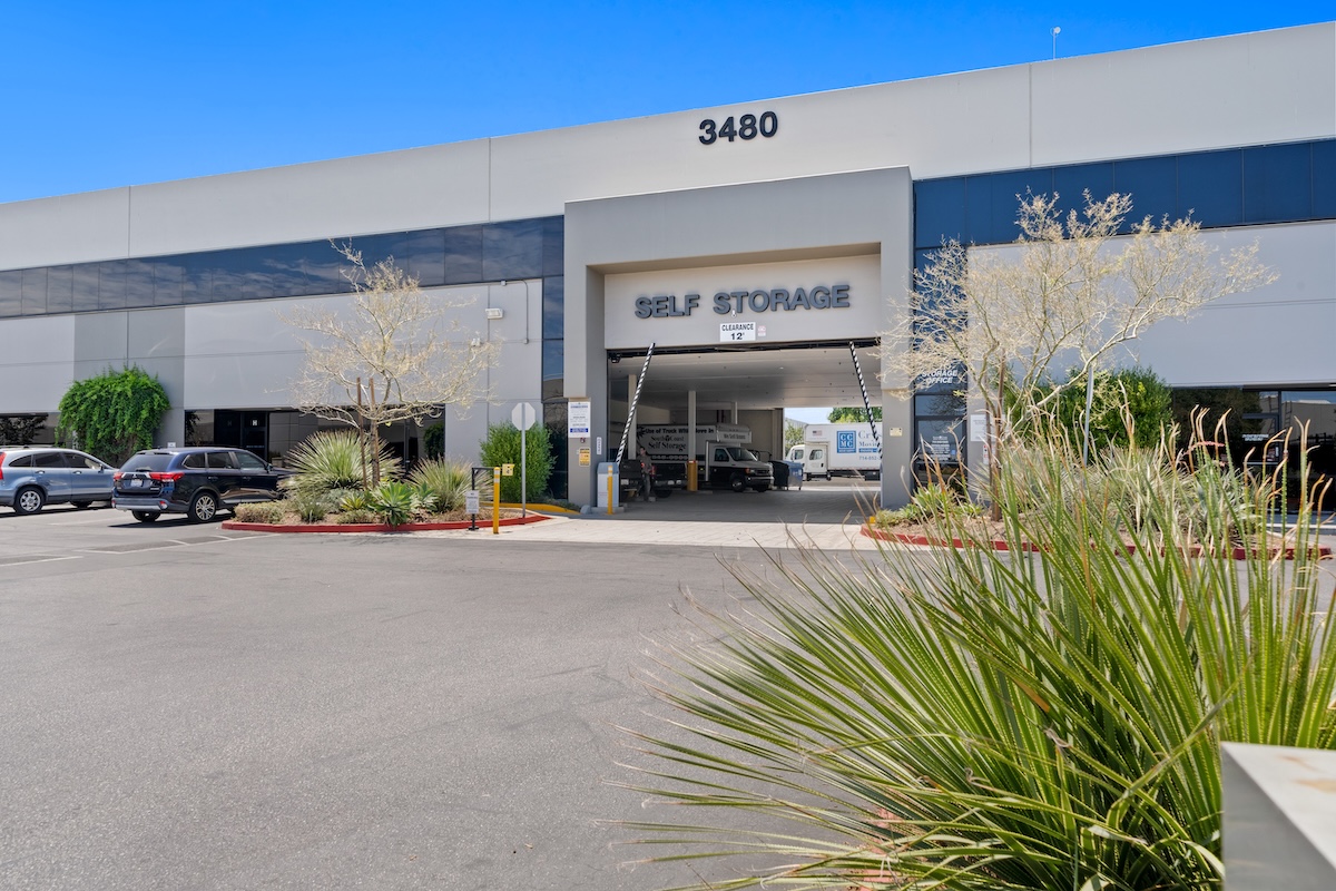 Self Storage Facility in Santa Ana, CA exterior