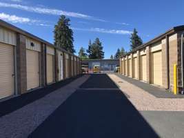self storage facility bend or se cleveland exterior units