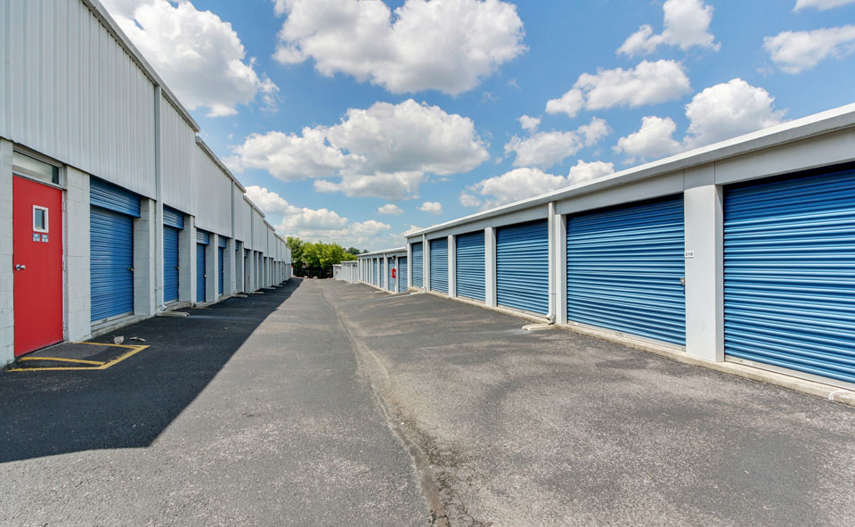 Nashville Self Storage Units At 4611 Nolensville Pike Us Storage Centers