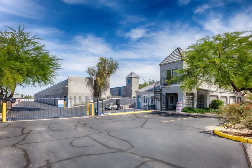 Self Storage Facility in Peoria, AZ - image 1 