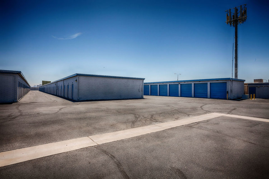 Self Storage Facility at 5801 West San Miguel Avenue - image 9