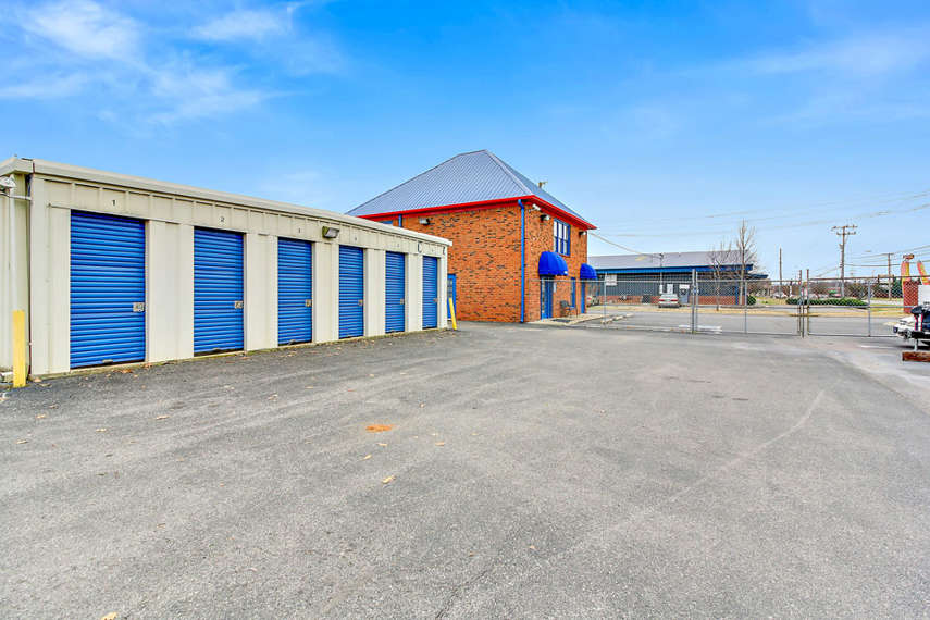 Storage Units in Murfreesboro US Storage Centers