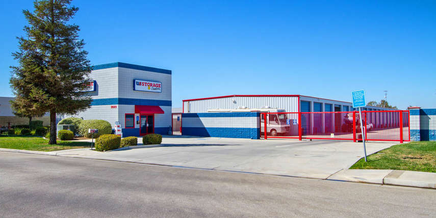Self Storage Facility in Bakersfield, CA - image 1