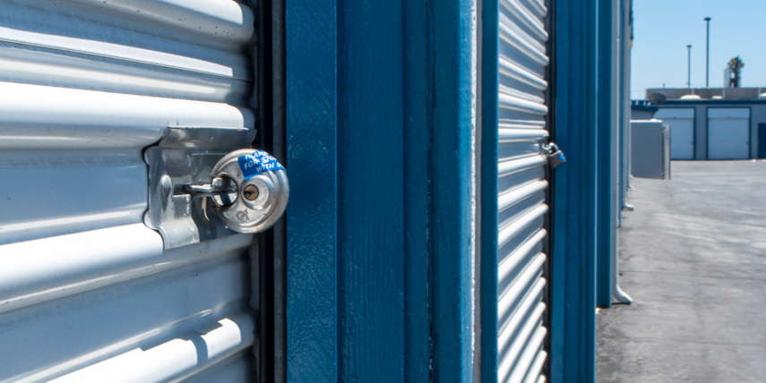 Storage units in Costa Mesa, CA – image 1