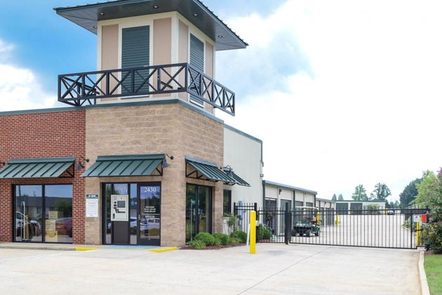 Self Storage Facility in Clarksville, TN - image 1