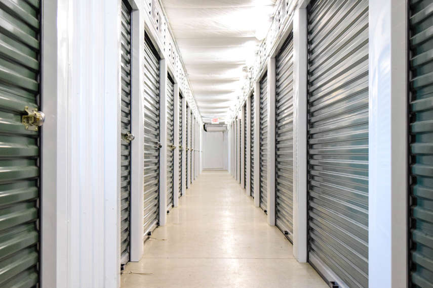 Self Storage Units in Clarksville, TN US Storage Centers