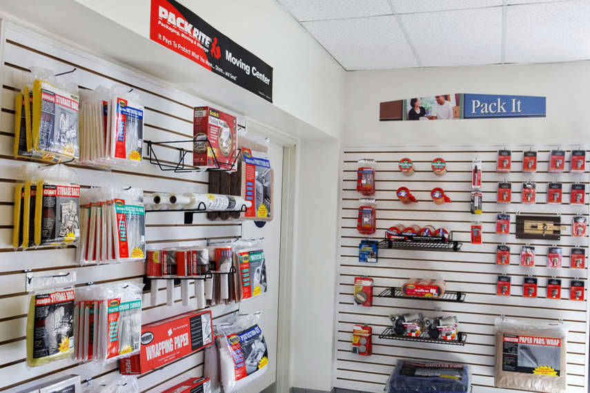 Self Storage Units in Los Angeles, CA US Storage Centers