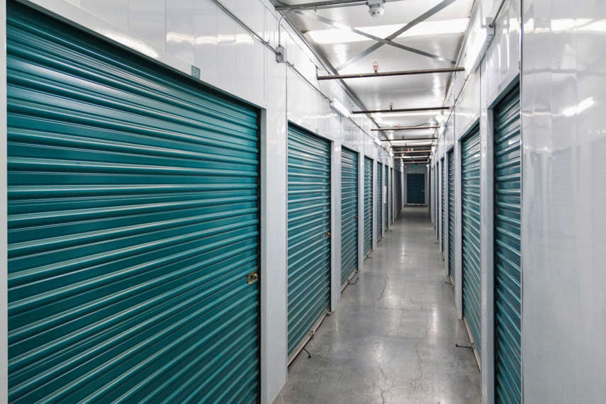 Self Storage Units at Dos Lagos in South Corona US Storage Centers