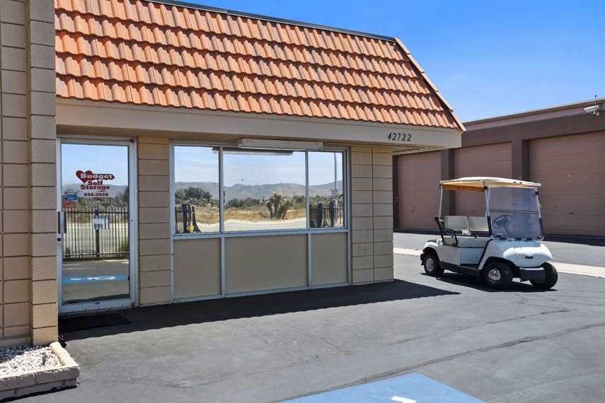 Lancaster Storage Units Budget Self Storage