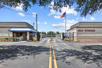 Self Storage Facility in Plantation, FL - image 1 